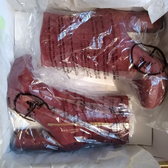 ✨New Michael Michael Kors Frenchie Platform Bootie, Brandy - Picture 8 of 8